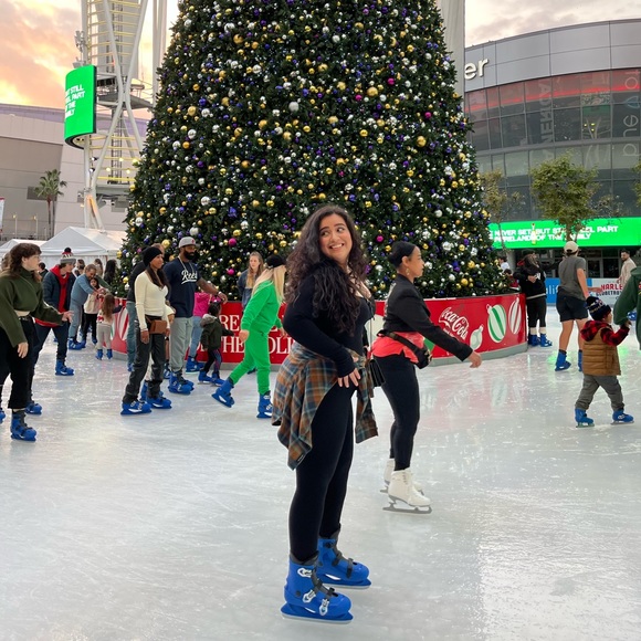 Welcome to my closet 🦋 - Picture 13 of 16